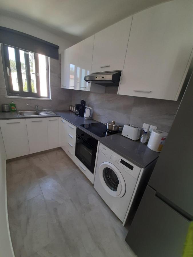 Kato Paphos 1Br Near Paphos Harbour/Beach/Sea Luaran gambar